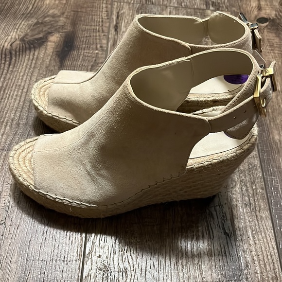 NWT KENNETH COLE WEDGES 8 1/2 - Picture 3 of 13